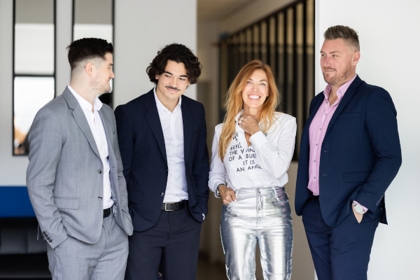 horezo-team-contact